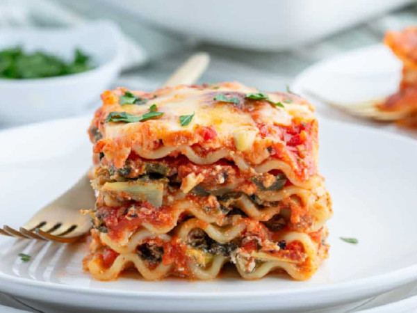 Lasagna Featuring Spinach, Artichokes, and Carrots