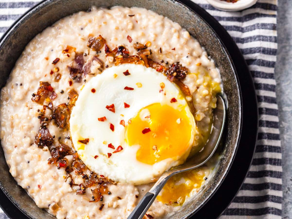Spicy Savory Oatmeal with Sriracha in the Instant Pot®