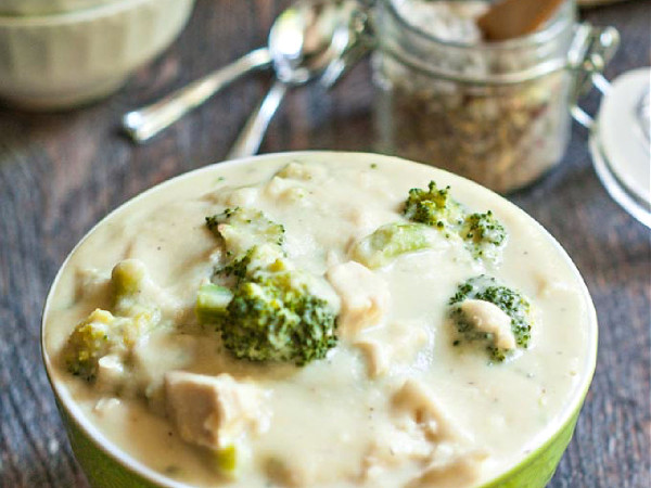 Low-Carb Creamy Broccoli Soup Recipe
