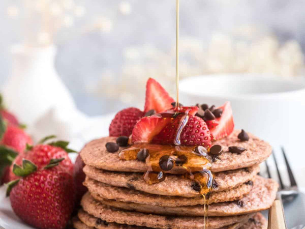Strawberry-Oat Pancakes with Greek Yogurt and Chocolate Chips