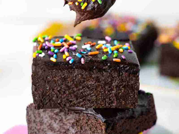 Delicious Brownies Featuring Avocado and Black Beans