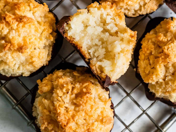 Coconut Macaroons with Vanilla (No Gluten, No Nuts)
