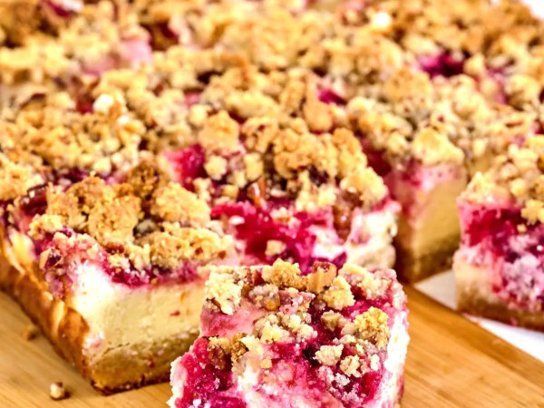 Cranberry Streusel Bars for a Keto Diet