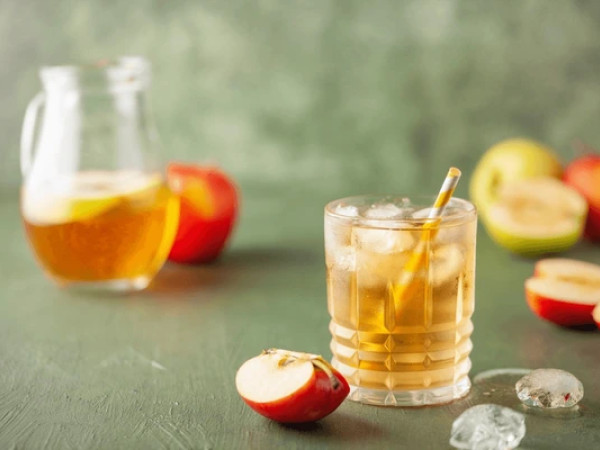 Fizzy Apple Beverage