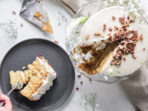 Simple Keto Maple-Vanilla Microwave Cake