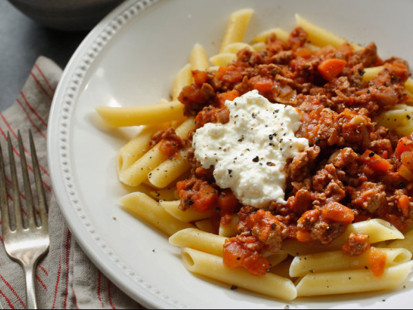 Linguine and Turkey Ragu, Ready in No Time for Two