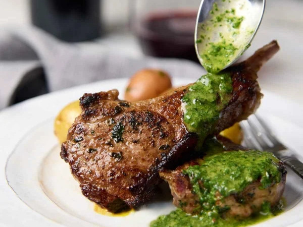 Juicy Grilled Lamb Chops with a Side of Fresh Mint Jelly