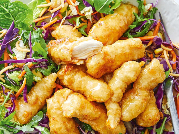 Chicken Salad with Black Lemon Flavor