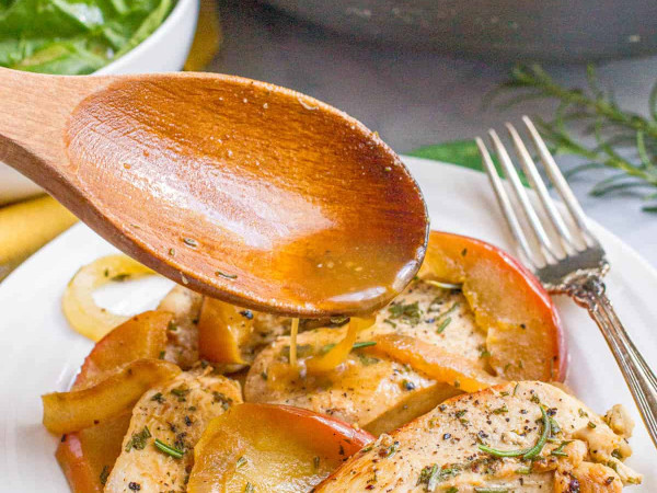 Sautéed Chicken paired with Apples