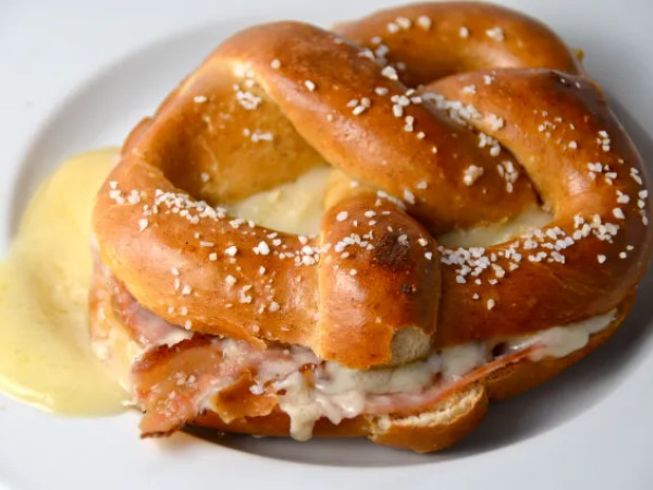 Cheesy Ham Pretzel Melt