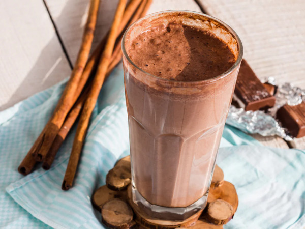 Cinnamon-Infused Chocolate Milkshake