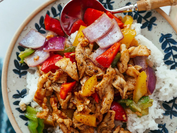 Chicken and Red Pepper Stir-Fry