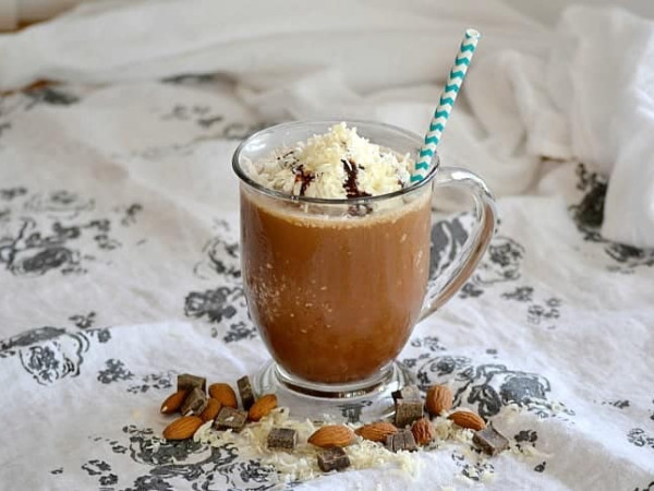 Almond Coconut Cream Coffee with Frosting