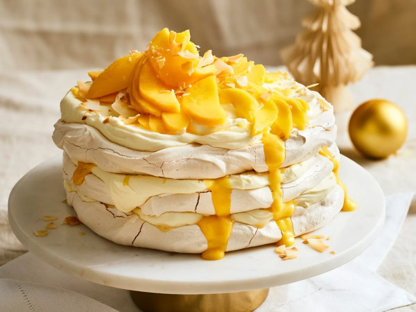 Pavlova Fit for a Drama Queen