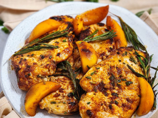 Grilled Chicken Breast with Ginger and Peach Glaze