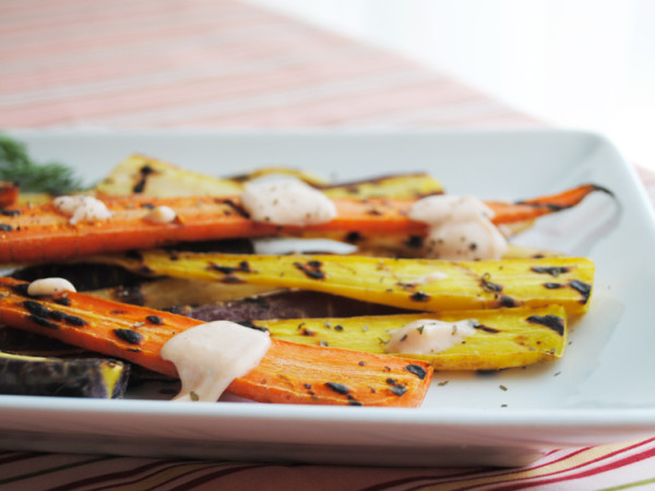 Smoky Grilled Carrots with a Creamy Sriracha Twist