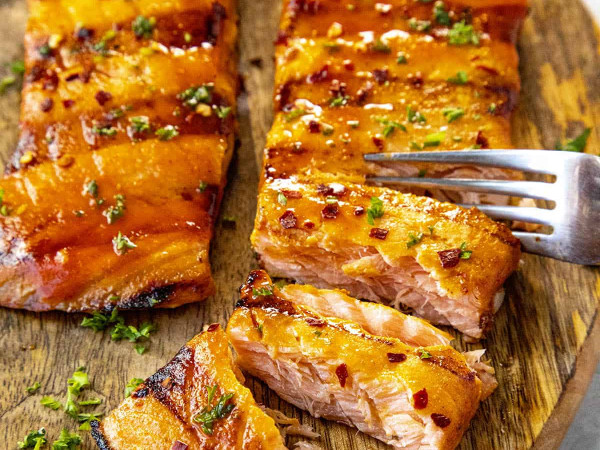 Spicy Salmon with Chili Peppers