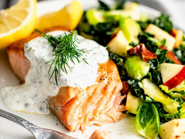 Cream-Dill Sauce over Pan-Fried Salmon