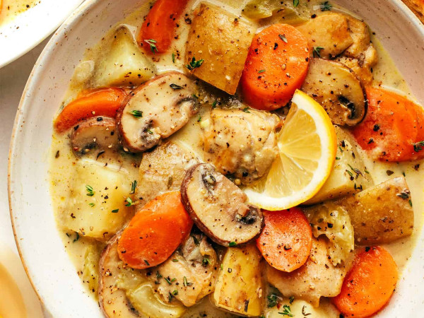 Chicken Stew with Lemon Flavor
