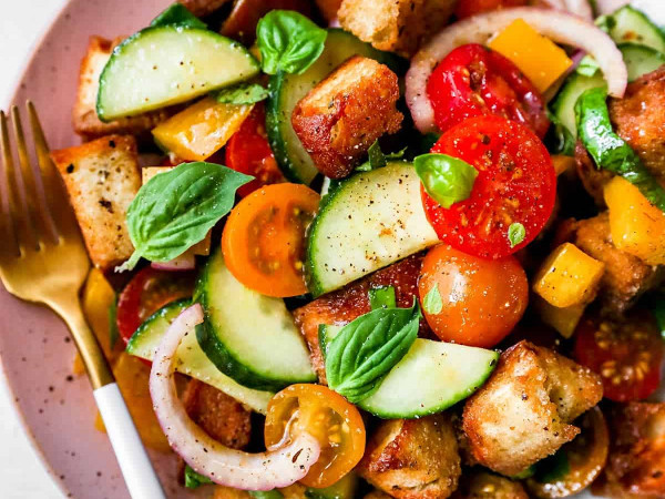 Basil-Tomato Panzanella Salad