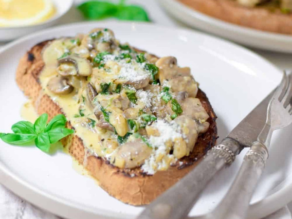 Basil-Infused Cream Sauce with Mushrooms