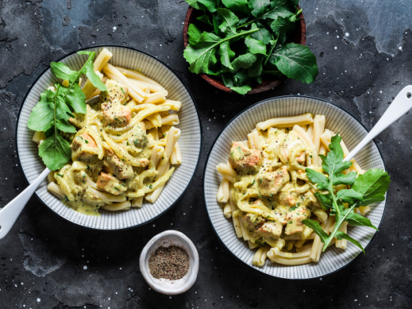 Pasta Salad with Salmon and Curry