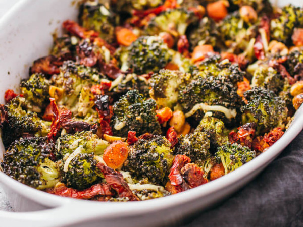 Balsamic and Garlic Roasted Broccoli