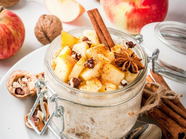 Fast Vegan Apple Cinnamon Steel-Cut Oats Using the Instant Pot®