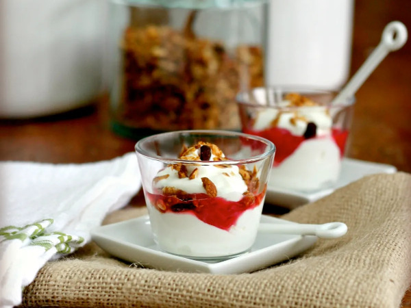 Pre-Made Rhubarb Yogurt Parfaits