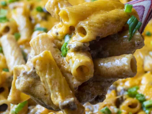 Beefy Taco Noodle Bake