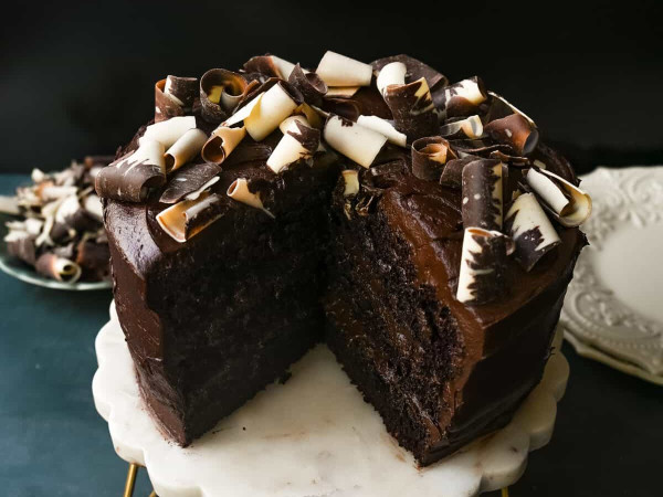 Finest Chocolate Cake for Celebrating Birthdays