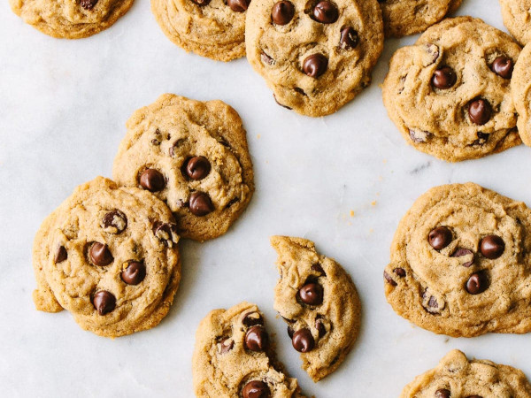 Straightforward Vegan Chocolate Chip Cookies