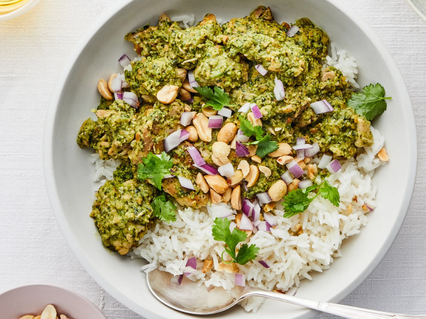 Cilantro-Infused Chicken with Peanuts