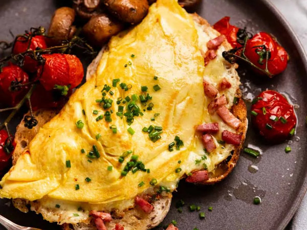 Chili-Infused Ham and Cheese Omelet