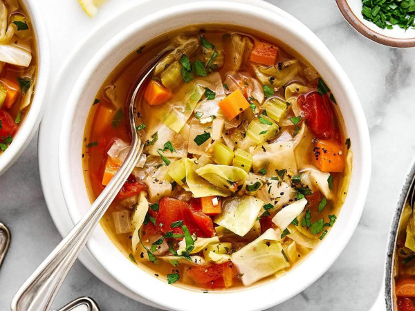 Bold Spicy Cabbage and Tomato Soup