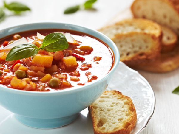 Healthy Vegetable Soup with Minestrone Twist