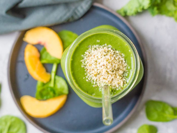 Spinach Power: The Green Monster Smoothie