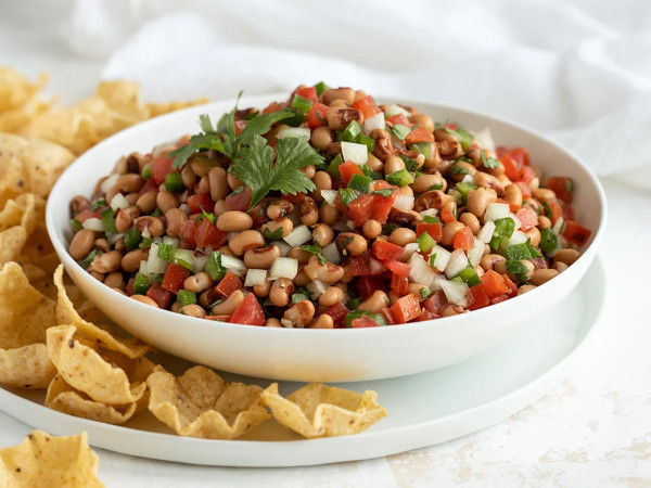 Black-Eyed Peas in Pico Sauce