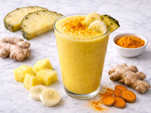 Turmeric-Infused Pineapple Coconut Blend