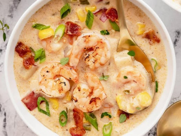 Hearty Shrimp, Corn, Leek, and Potato Soup