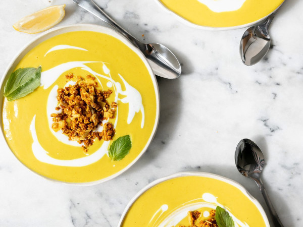 Golden Cauliflower Vegan Soup