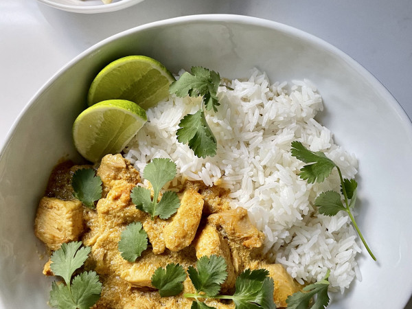 Flavorful Curried Chicken Dish