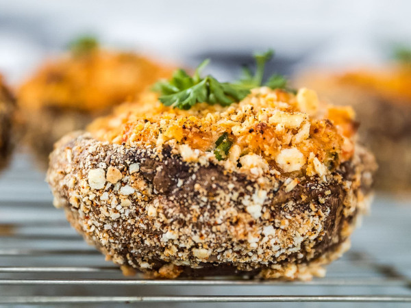 Portobello Mushrooms and Steak Tips in the Air Fryer