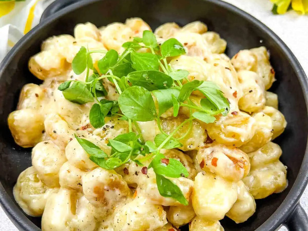 Skillet-Cooked Gnocchi Primavera with Creamy Lemon Sauce