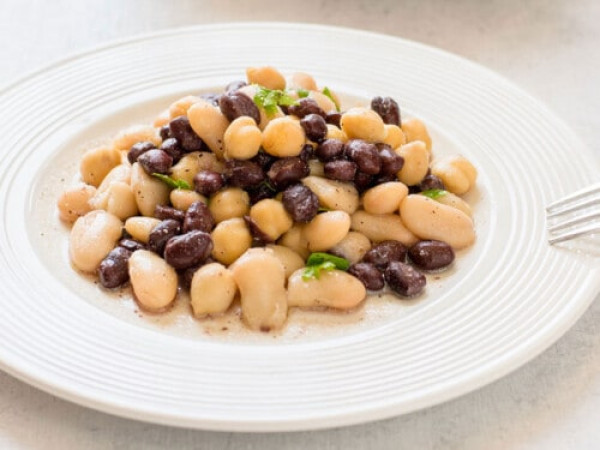 Red, White, and Black Bean Medley Salad