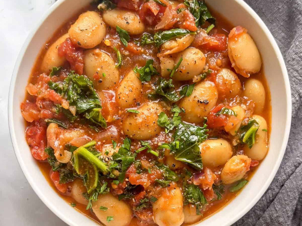 Simmered Kale and Bean Dish