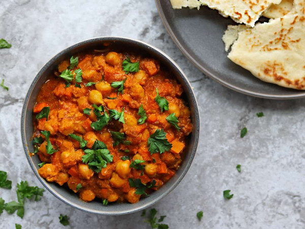 Carrot and Chickpea Curry Dish