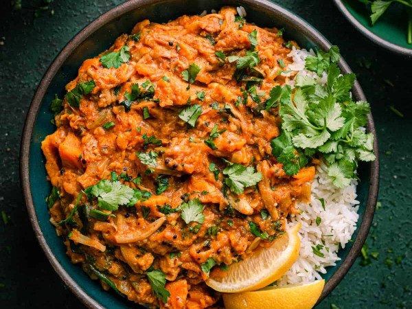 Vegan-Friendly Jackfruit Curry Dish