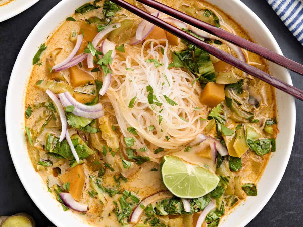 Spicy Thai-Indian Veggie Broth