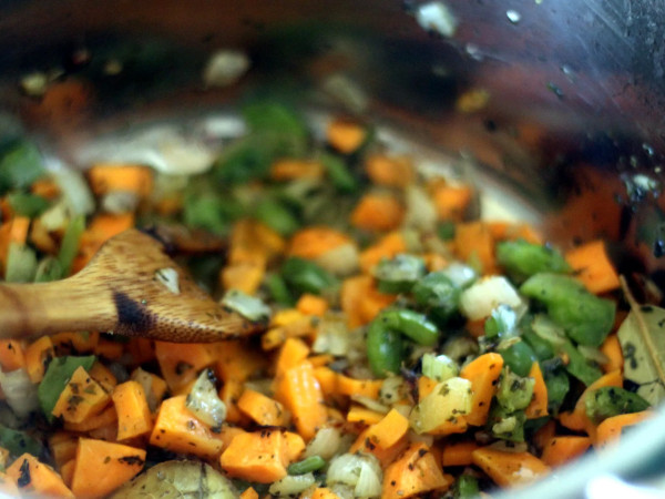 Zimbabwean-Style Chicken and Vegetable Stew